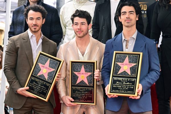 Jonas Brothers hit