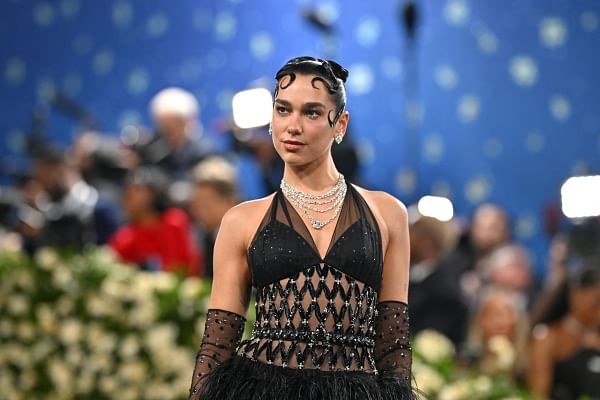 Dua Lipa Moi Lolita