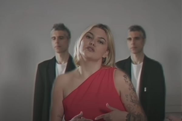 Louane Dan Black