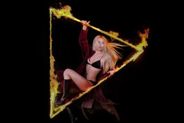 FIRE_PLAY_FIRE_V12_FINAL_SQUARE.jpg